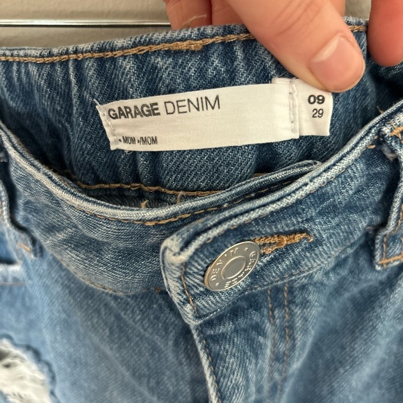 Brand New mom-jean shorts from garage - Picture 3 of 4